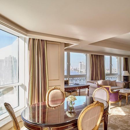 Four Seasons Cairo At The First Residence Giza Eksteriør bilde A suite at the Four Seasons Hotel
