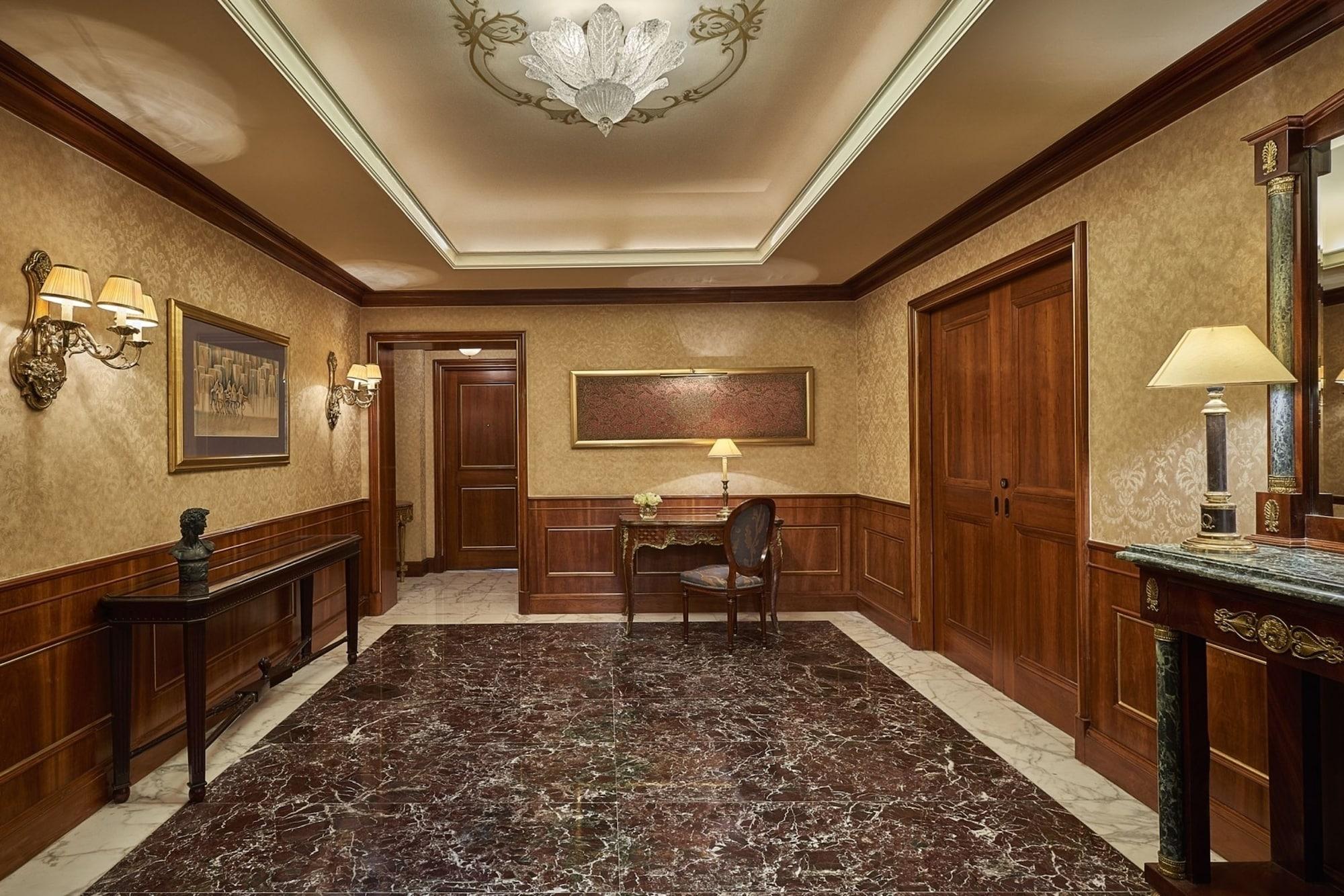 Four Seasons Cairo At The First Residence Giza Eksteriør bilde A typical hotel lobby
